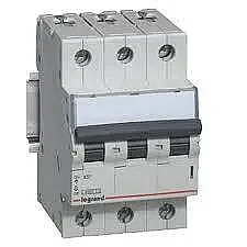 3P 16A C-Curve 4.5kA XS3 Miniature Circuit Breaker - 1