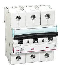 DX3 3P C 80A 10kA - 1