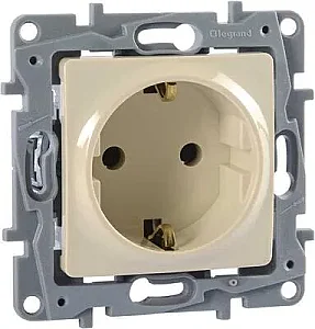 Raventi Child-Protected Grounded Socket Outlet, Cream - LEGRAND