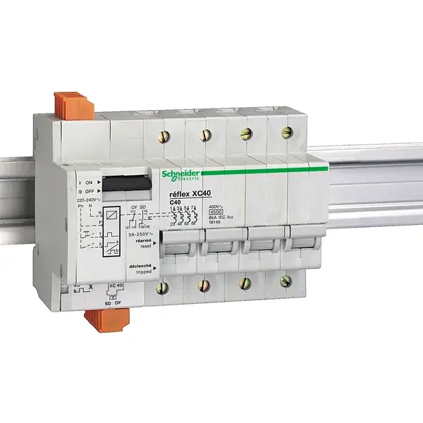 Schneider Electric - 18054 - XC40 4P 20A D CONT.220/240 - 1