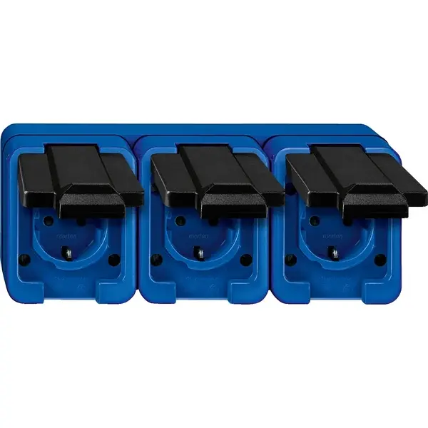 Schneider Electric - 229375 - SCHUKO triple socket-outlet - 1