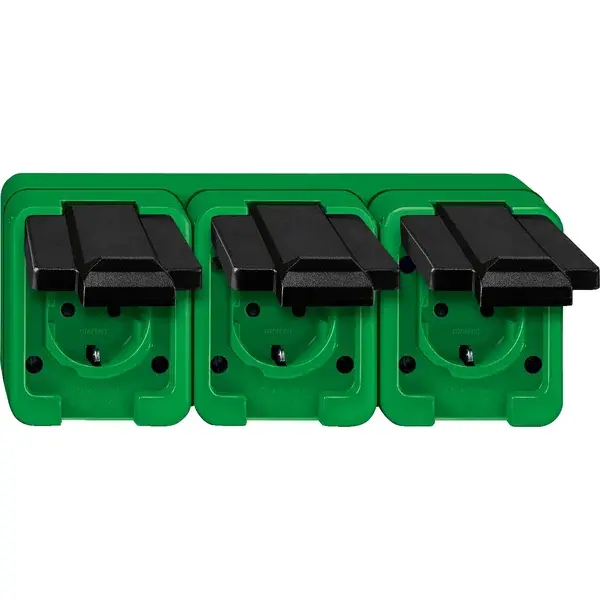 Schneider Electric - 229377 - SCHUKO triple socket-outlet - 1